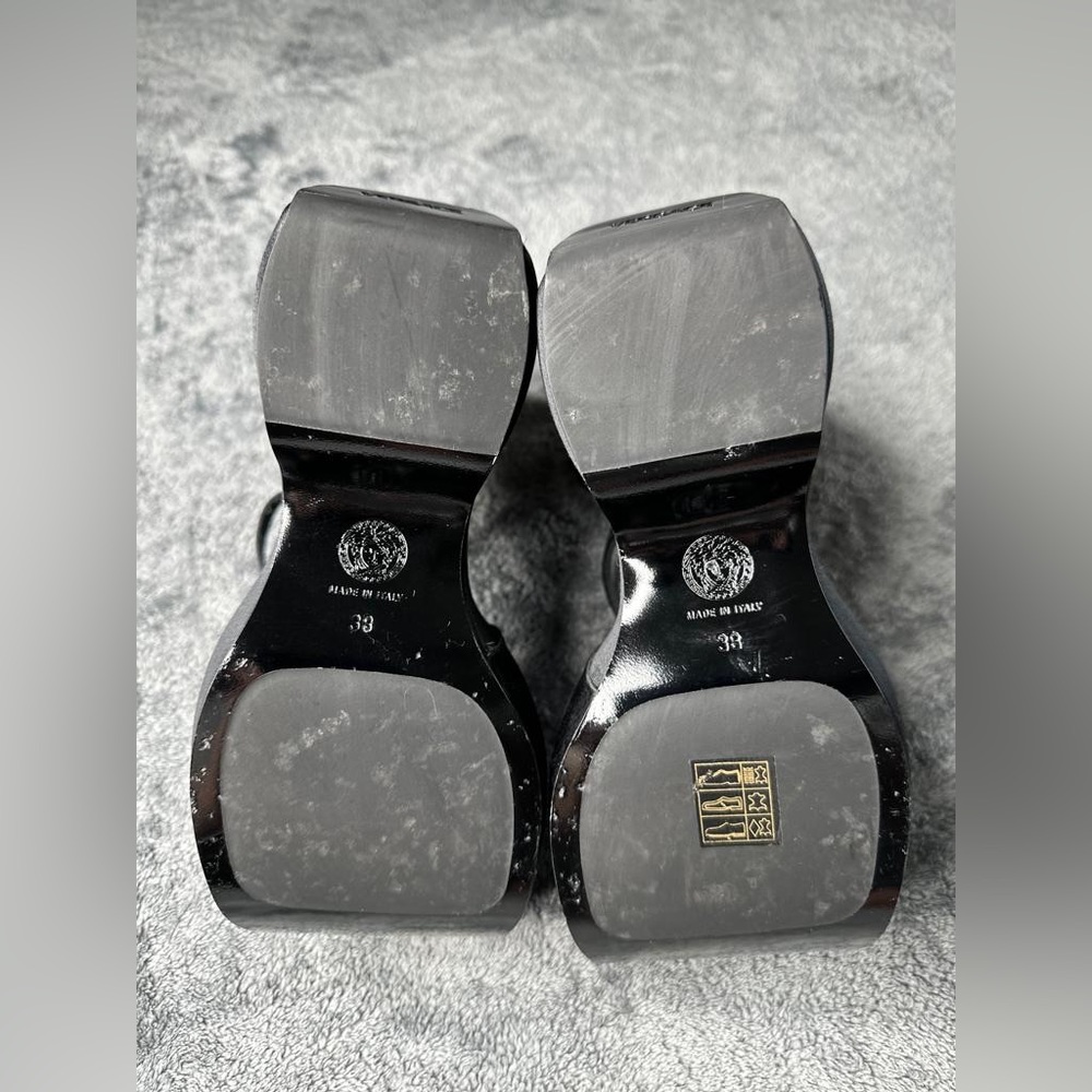 Versace heels - Picture 5 of 5
